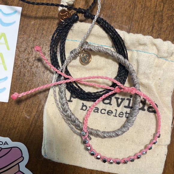 3 pura vida bracelets - Picture 2 of 4